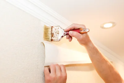 Pose de papier peint à Beynac — revêtements muraux et toiles de verre